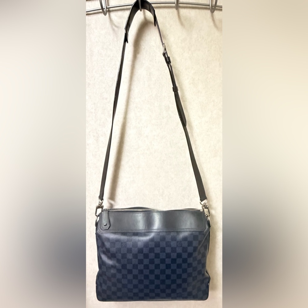 Louis Vuitton Gray Checkered Bag - Picture 2 of 9